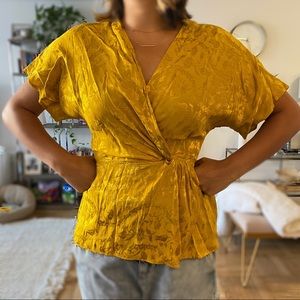 Monsoon Yellow Wrap Short Sleeve Printer Top Small